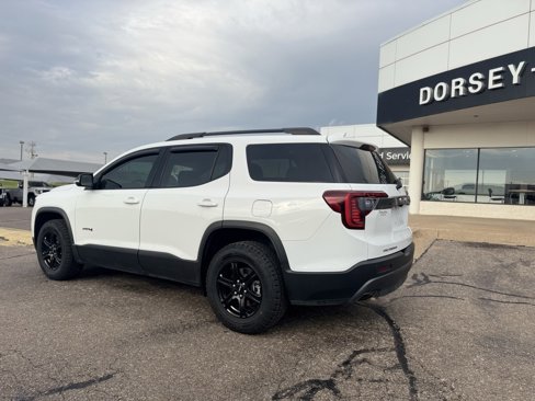 Used 2023 GMC Acadia AT4 w/ Technology Package image 8