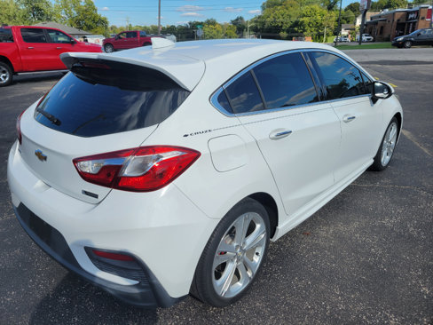 Used 2017 Chevrolet Cruze Premier image 3