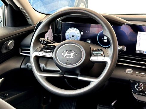 Used 2024 Hyundai Elantra SEL image 28