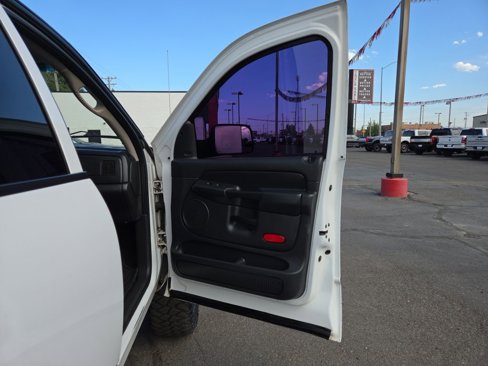 Used 2005 Dodge Ram 2500 Truck SLT w/ Trailer Tow Group image 32