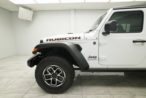Used 2024 Jeep Wrangler Unlimited Rubicon image 13