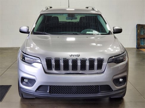 Used 2019 Jeep Cherokee Latitude w/ Popular Appearance Group image 7