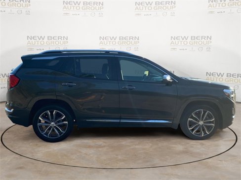 Used 2019 GMC Terrain Denali w/ Driver Alert Package II image 6
