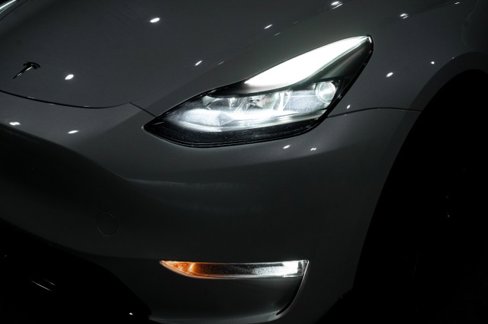Used 2023 Tesla Model Y Performance image 8