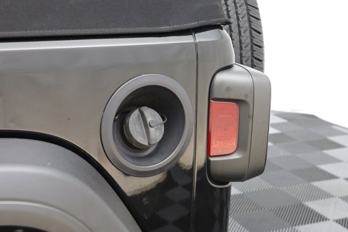 Used 2020 Jeep Wrangler Sport image 40