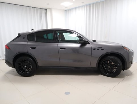 New 2025 Maserati Grecale Modena image 6