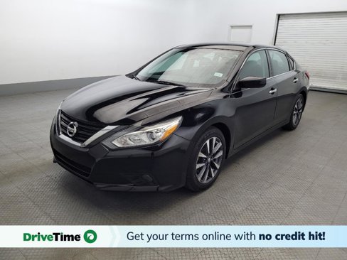 Used 2017 Nissan Altima 2.5 SV image 1