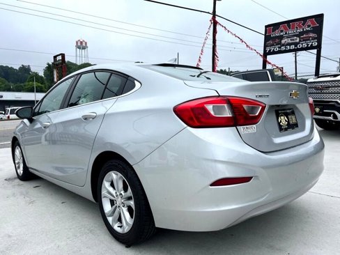 Used 2019 Chevrolet Cruze LT image 5