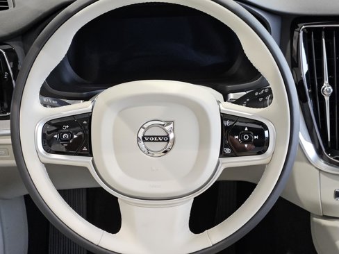 New 2026 Volvo V60 B5 Cross Country Plus w/ Protection Package Premier image 17