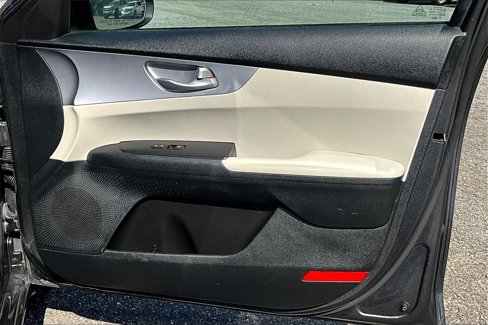 Used 2023 Kia Forte LXS image 24