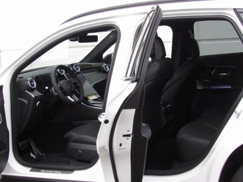 Certified 2025 Mercedes-Benz GLC 300 4MATIC image 14