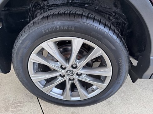 Used 2016 Toyota RAV4 Limited image 38