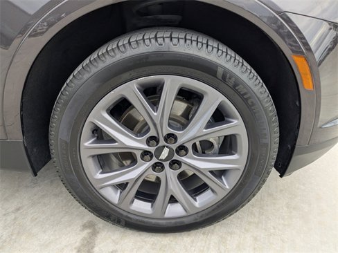 Used 2019 Cadillac XT5 Luxury w/ Advanced Security Package image 10