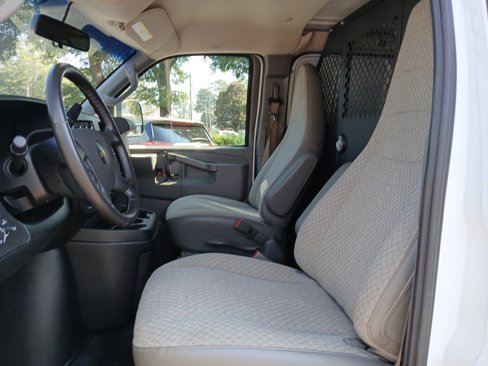 Used 2020 Chevrolet Express 2500 w/ Driver Convenience Package image 16