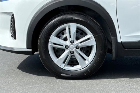 New 2025 Nissan Kicks Play S image 30