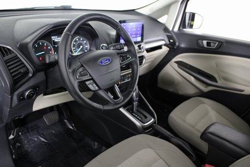 Used 2020 Ford EcoSport SE w/ SE Convenience Package image 4