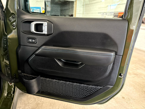 Used 2022 Jeep Wrangler Unlimited Rubicon 4xe w/ Steel Bumper Group image 59