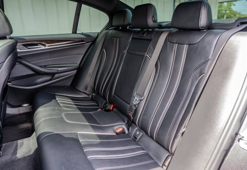 Used 2019 BMW 530i w/ Convenience Package image 28