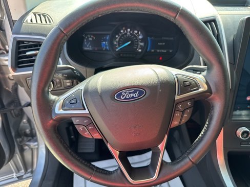 Used 2022 Ford Edge SEL w/ Convenience Package image 13