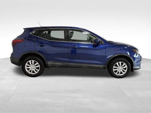 Used 2019 Nissan Rogue Sport S image 4