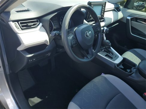 Used 2021 Toyota RAV4 XLE image 20