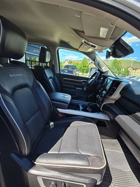 Used 2022 RAM 1500 Laramie image 8
