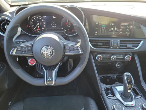 New 2024 Alfa Romeo Giulia Quadrifoglio image 5