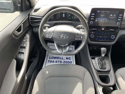 Certified 2022 Hyundai Ioniq SE image 12