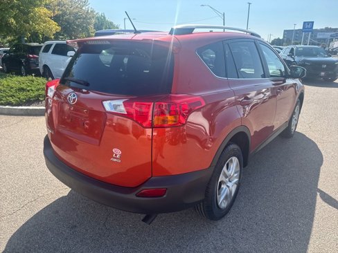 Used 2015 Toyota RAV4 LE image 12