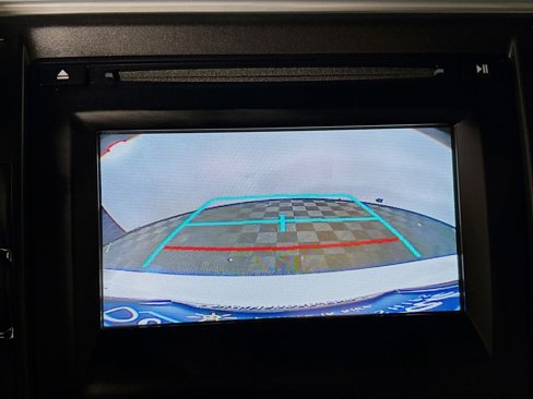 Used 2017 Toyota Camry SE image 16