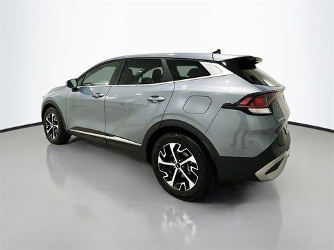 Used 2023 Kia Sportage EX image 5
