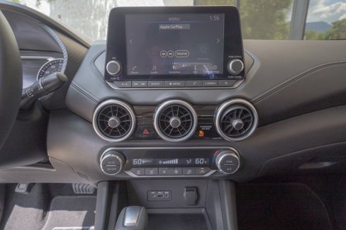 Used 2020 Nissan Sentra SV image 11