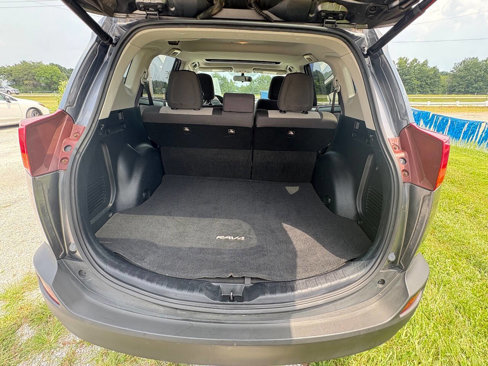 Used 2015 Toyota RAV4 XLE image 23