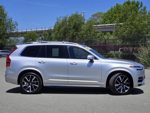 Used 2019 Volvo XC90 T8 Momentum w/ Protection Package image 4