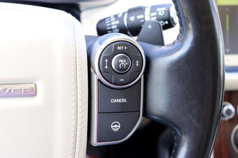 Used 2017 Land Rover Range Rover Supercharged image 33