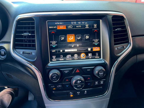 Used 2015 Jeep Grand Cherokee Altitude image 23