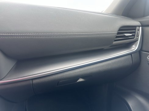 Used 2024 Nissan Rogue SV w/ SV Premium Package image 19