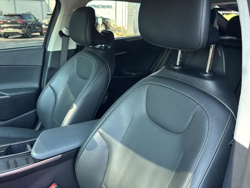 Used 2022 Kia EV6 Wind image 26