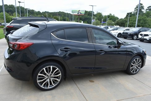 Used 2017 MAZDA MAZDA3 Touring image 11