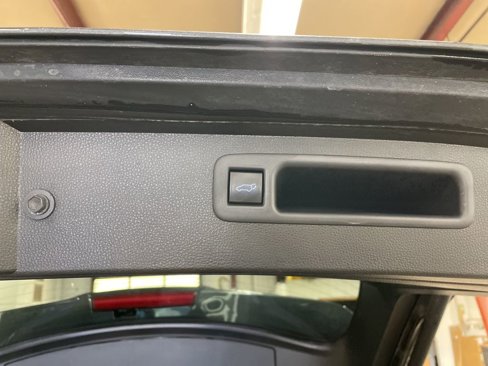 Used 2020 Toyota Highlander Platinum image 35