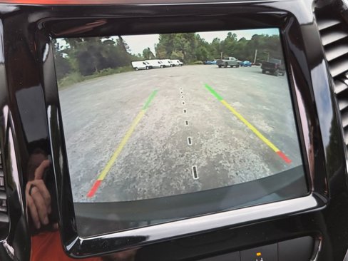 Used 2021 Jeep Cherokee Limited image 16