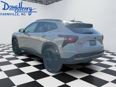 New 2026 Chevrolet Trax ACTIV image 3