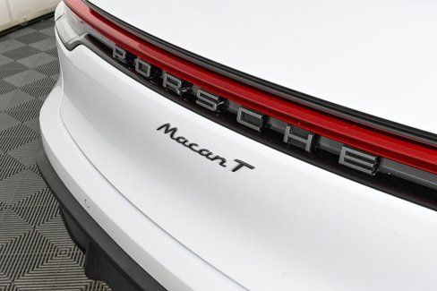 Used 2024 Porsche Macan Turbo image 38