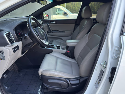 Used 2021 Kia Sportage S image 11