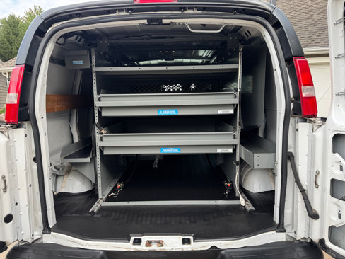 Used 2017 Chevrolet Express 2500 image 36