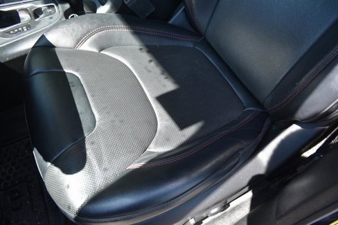 Used 2022 Jeep Cherokee Trailhawk w/ Premium Leather Package image 10