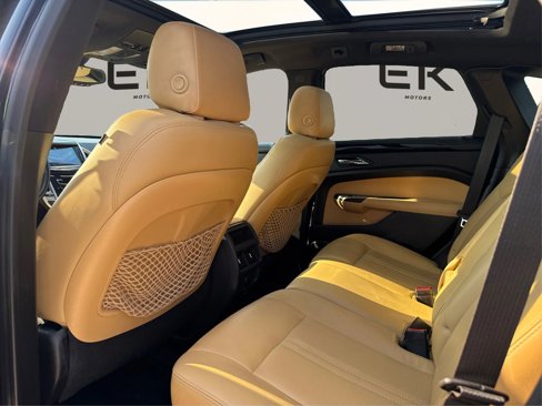 Used 2014 Cadillac SRX Luxury image 10