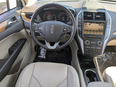 Used 2017 Lincoln MKC Select w/ Select Plus Package image 16