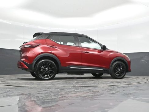 Used 2024 Nissan Kicks SR image 38