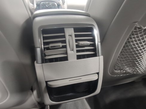 Used 2011 Buick LaCrosse CXL image 17